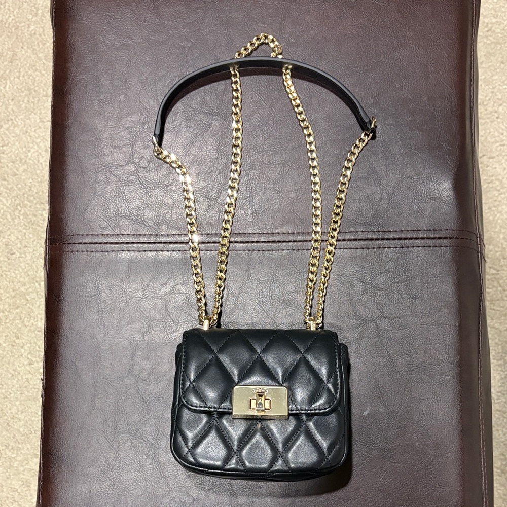 Kate Spade Elegant Black Quilted Chain Bag